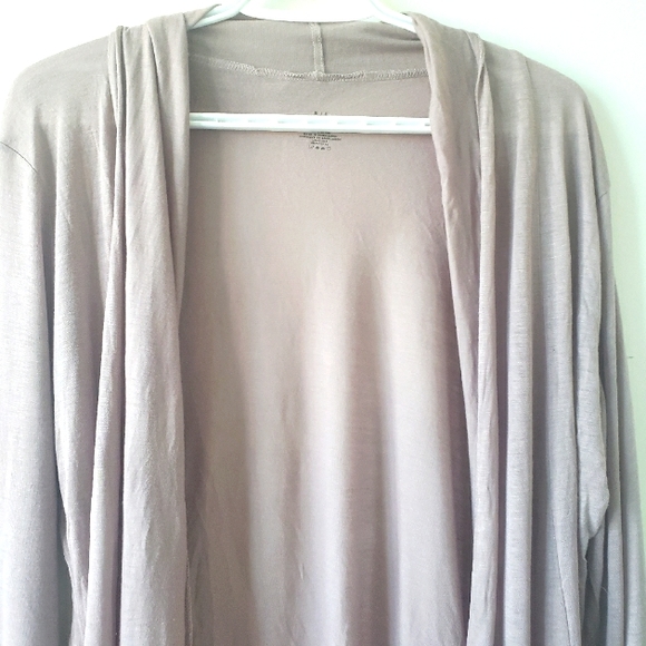 Cardigan - Picture 2 of 4